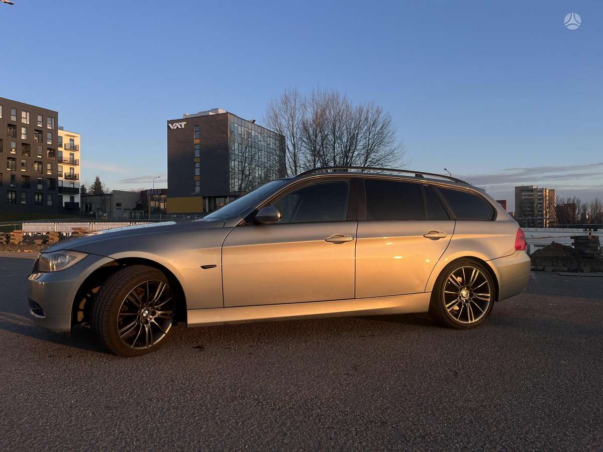 BMW 320 - 3