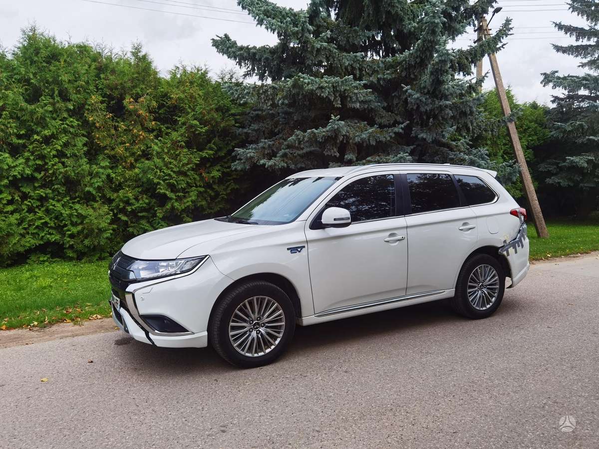 Mitsubishi Outlander - 7