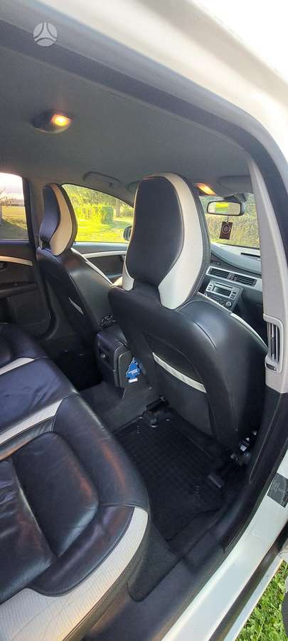 Volvo V70 - 8