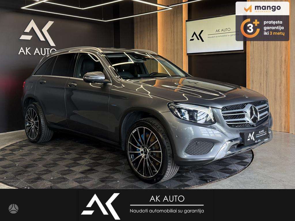Mercedes-Benz GLC350 - 1