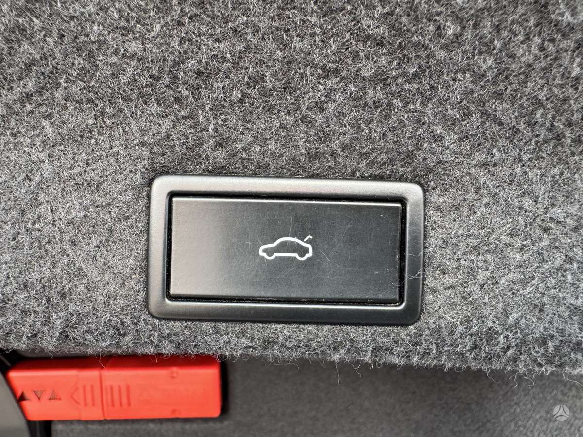 Volkswagen Passat - 11