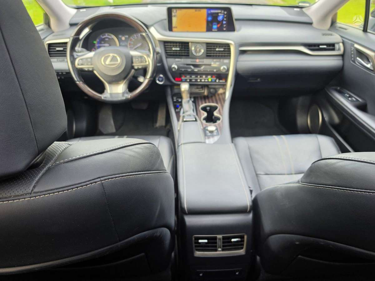 Lexus RX 450h - 9