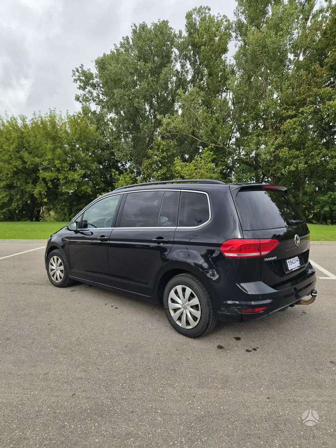 Volkswagen Touran - 7