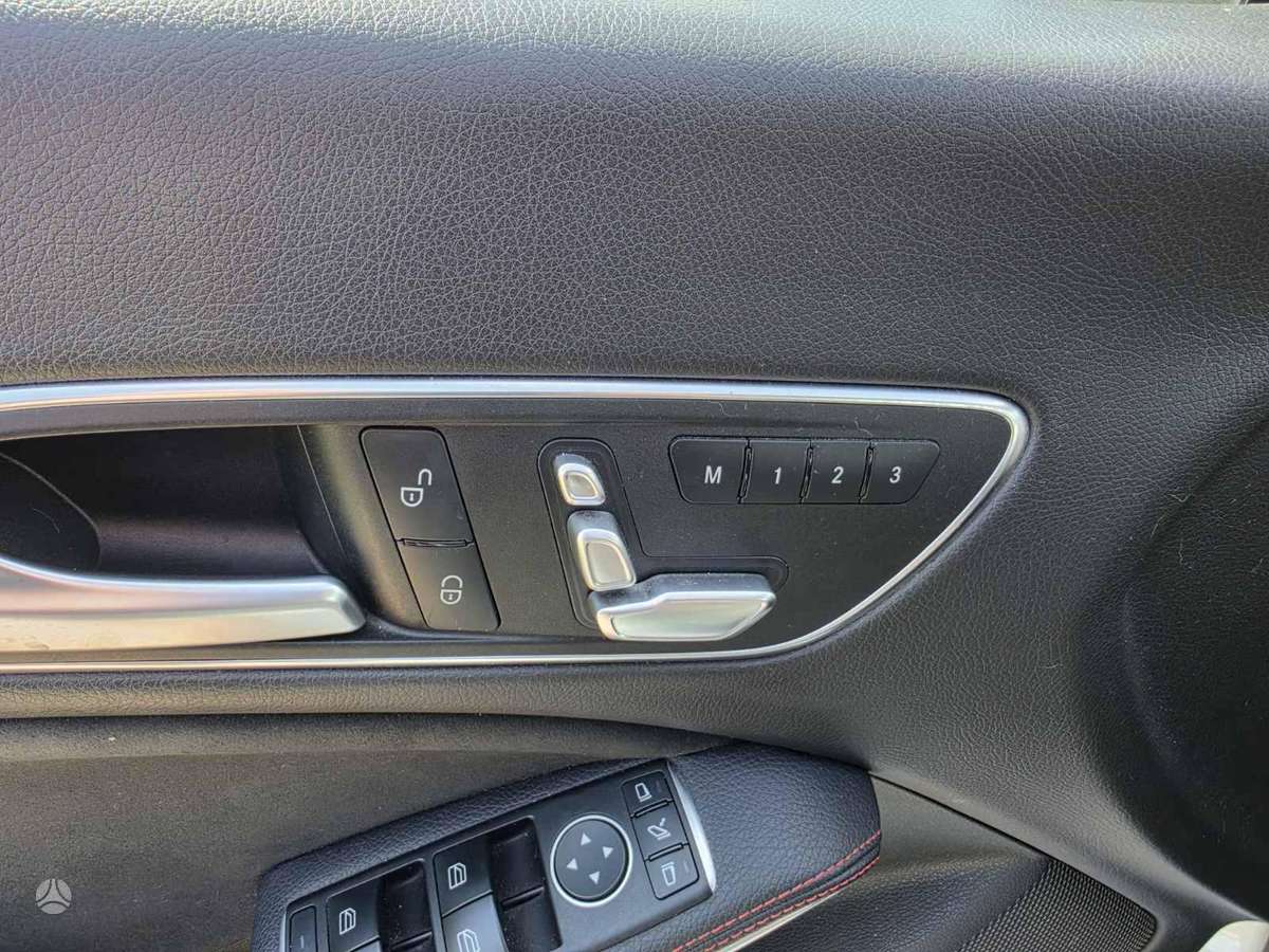 Mercedes-Benz CLA220 - 7