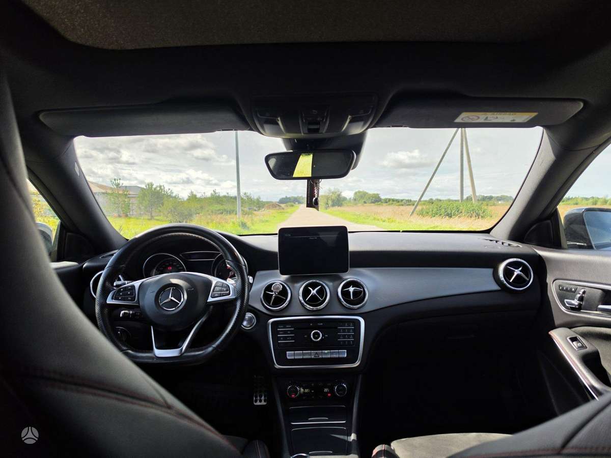 Mercedes-Benz CLA220 - 10