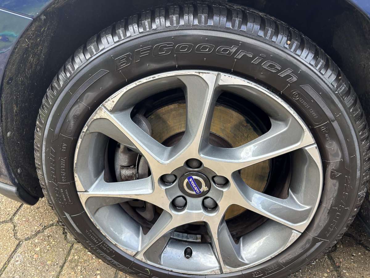Volvo V40 Cross Country - 7