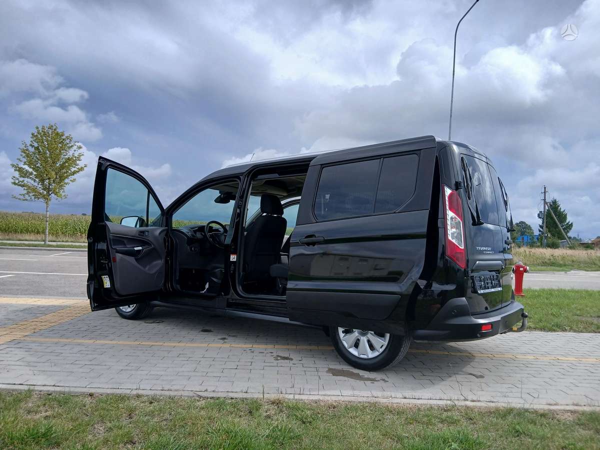 Ford Transit Connect - 9