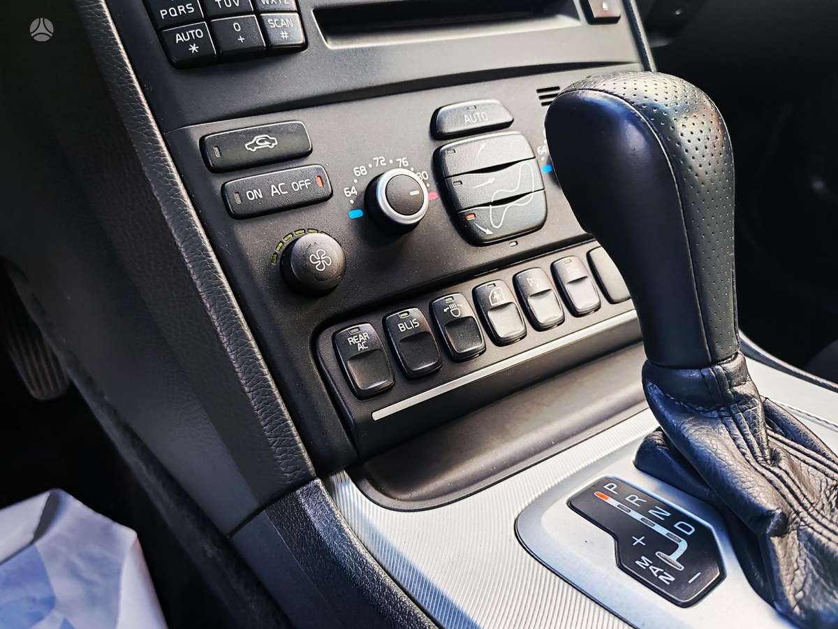 Volvo XC90 - 12
