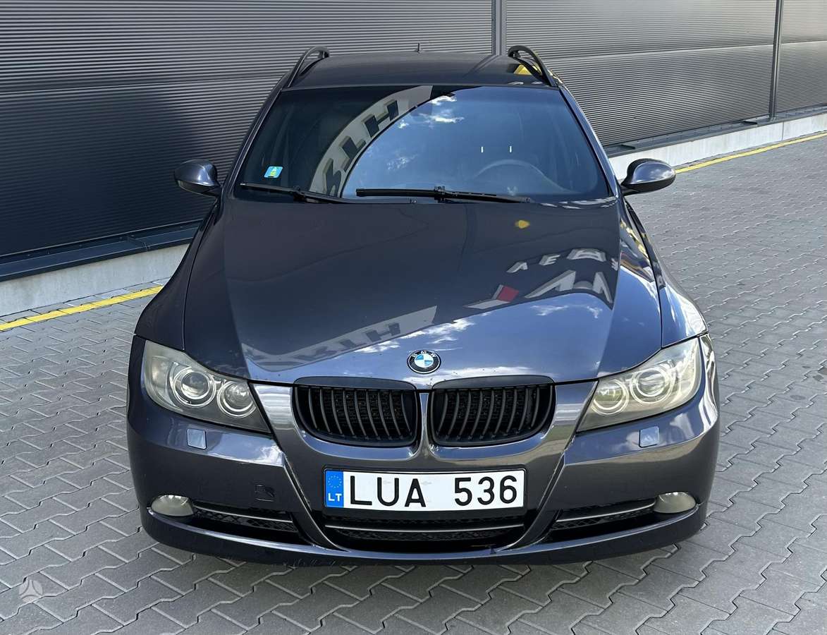 BMW 330 - 2