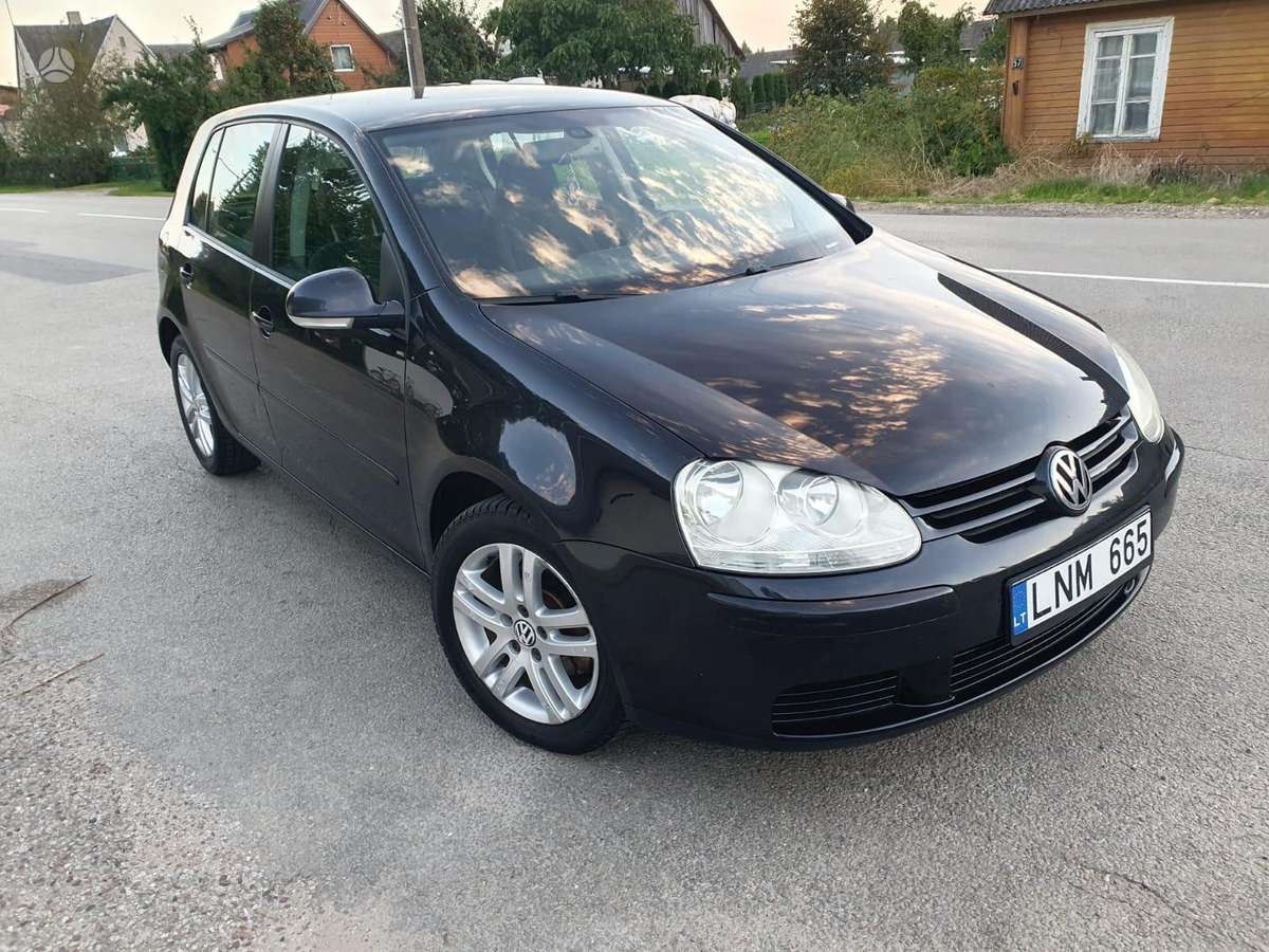 Volkswagen Golf - 3