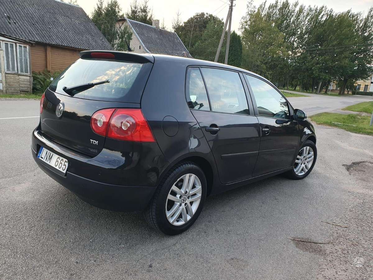Volkswagen Golf - 4