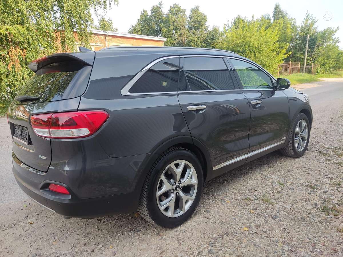 KIA Sorento - 5