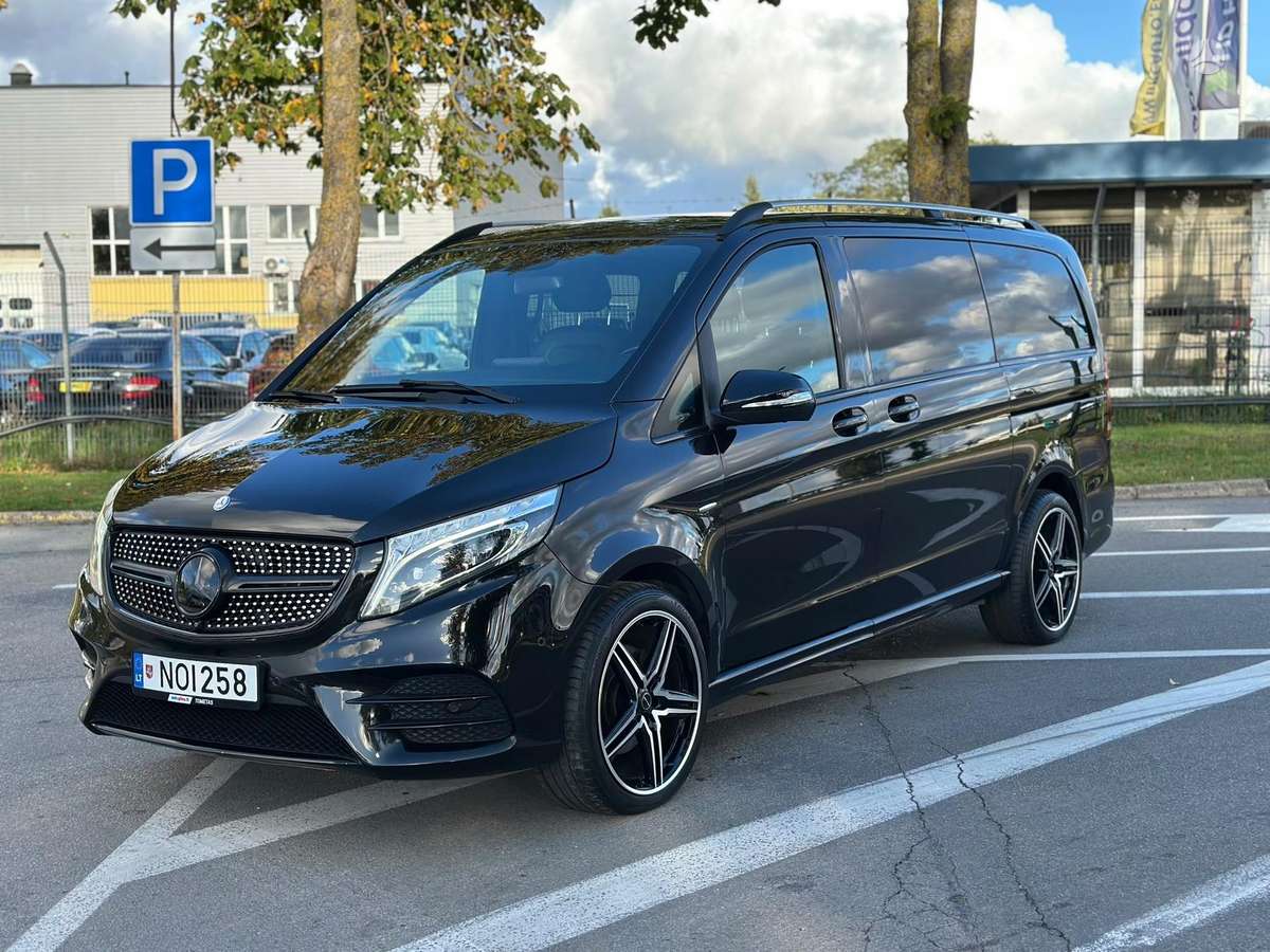 Mercedes-Benz V250 - 1