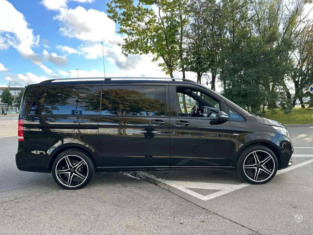 Mercedes-Benz V250 - 10