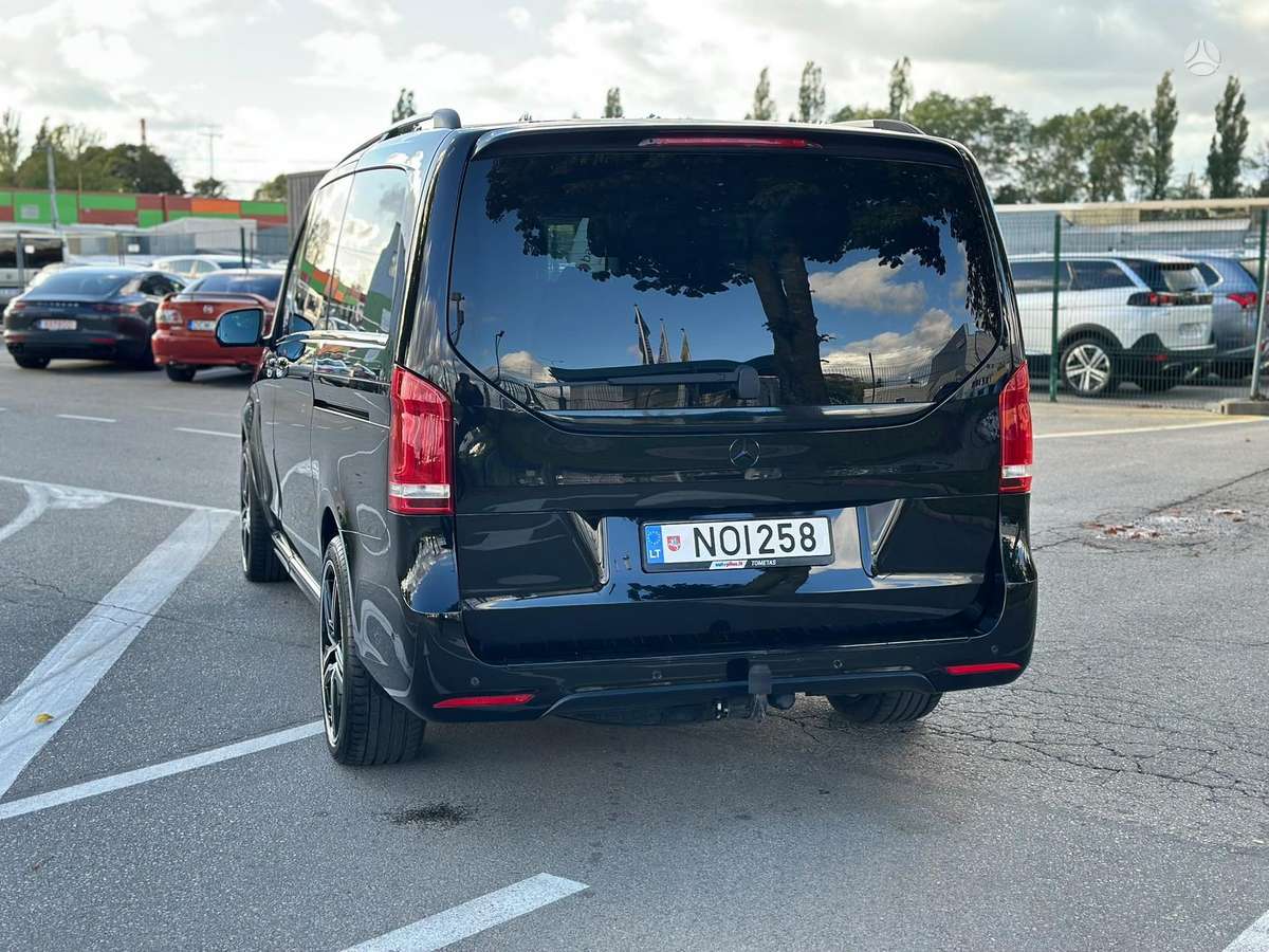 Mercedes-Benz V250 - 11