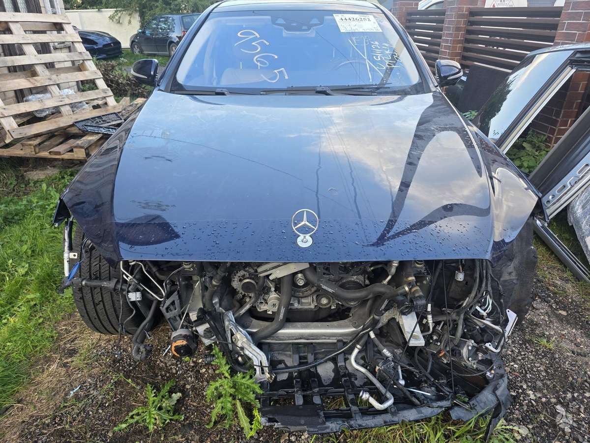 Mercedes-Benz S560 - 2