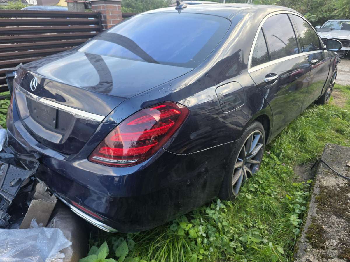 Mercedes-Benz S560 - 5