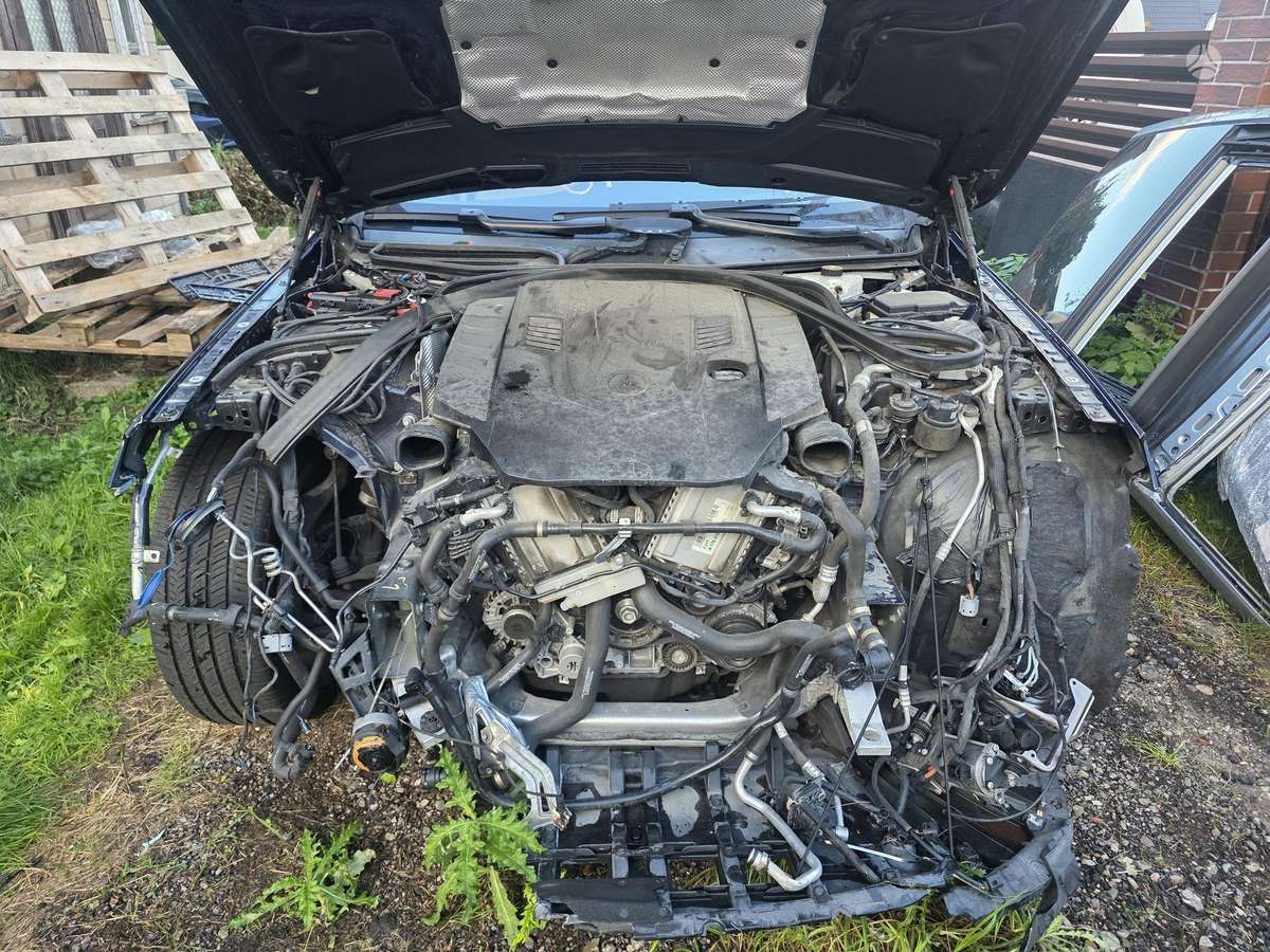 Mercedes-Benz S560 - 6