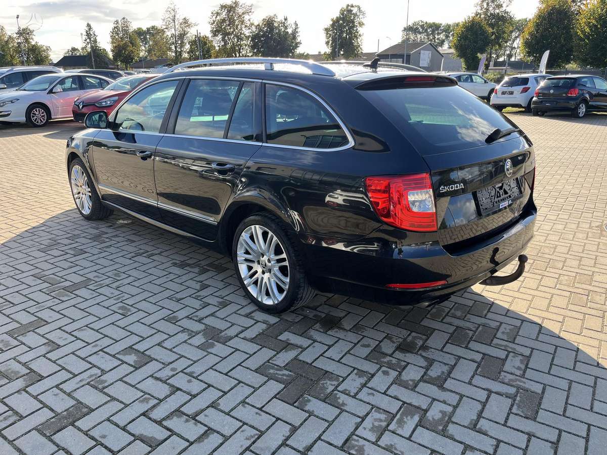Škoda Superb - 12