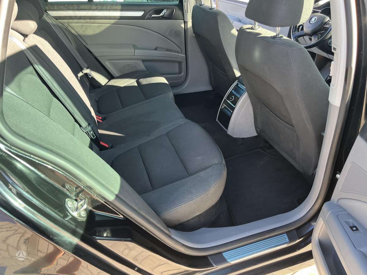 Skoda Superb, 2.0 l., wagon