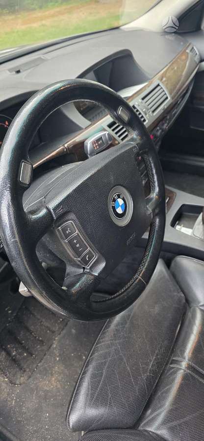 BMW 730 - 7