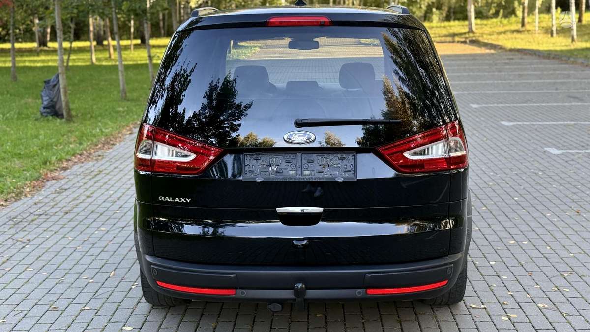 Ford Galaxy - 8