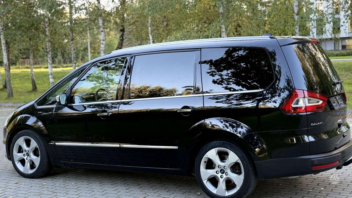 Ford Galaxy - 10