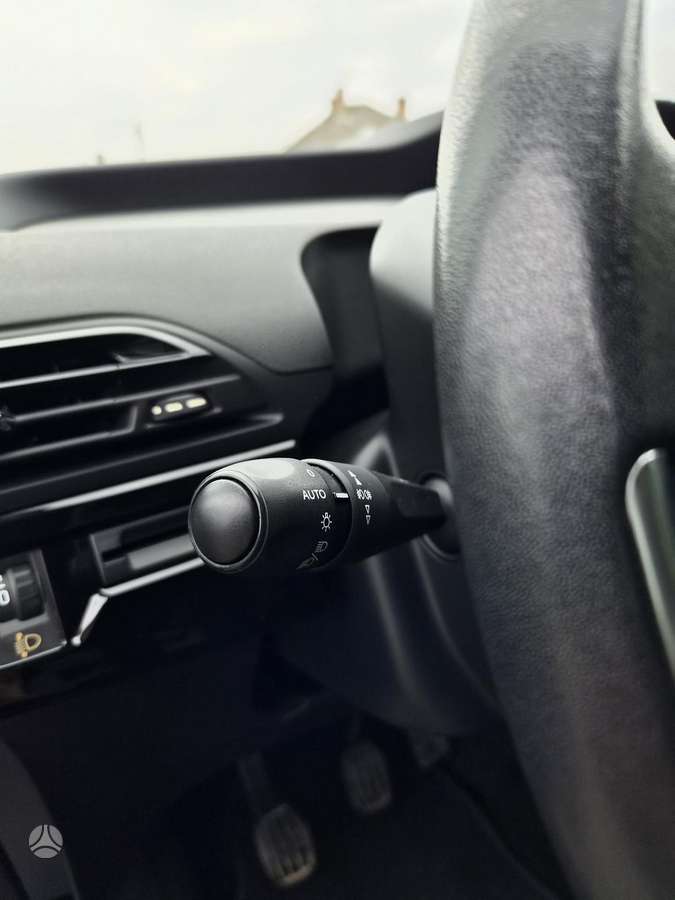Citroën C4 Picasso - 11