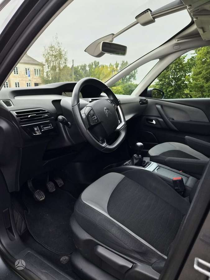 Citroën C4 Picasso - 8