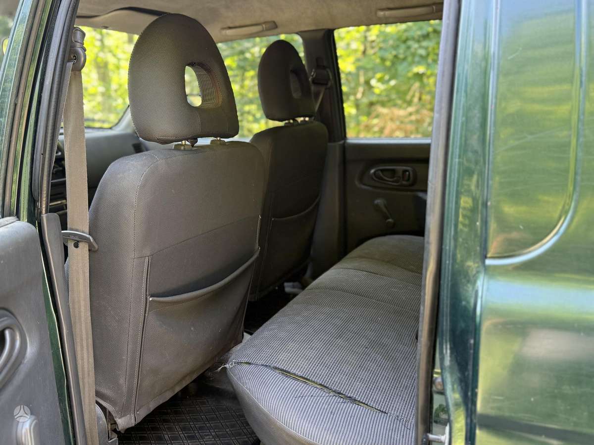 Mitsubishi L200 - 9