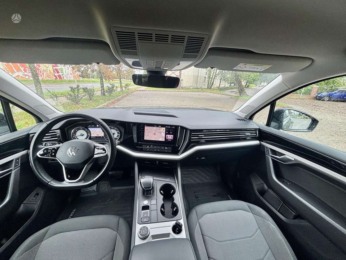 Volkswagen Touareg - 8