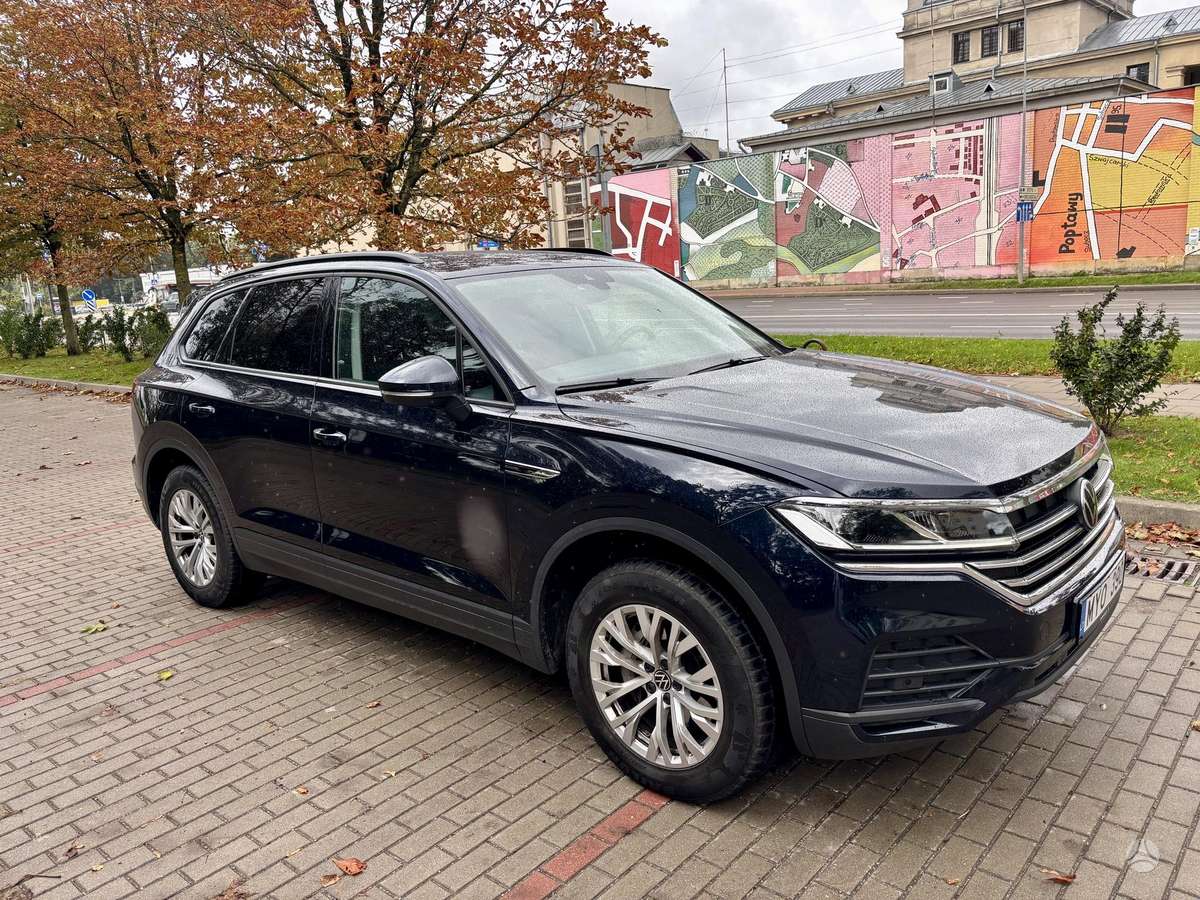 Volkswagen Touareg - 2