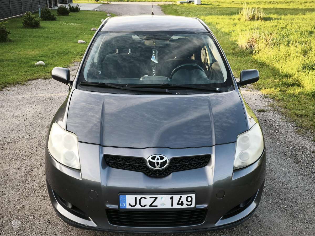 Toyota Auris - 2