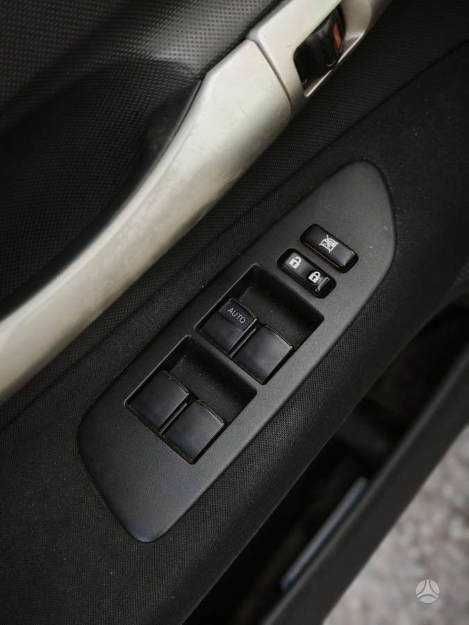 Toyota Auris - 11