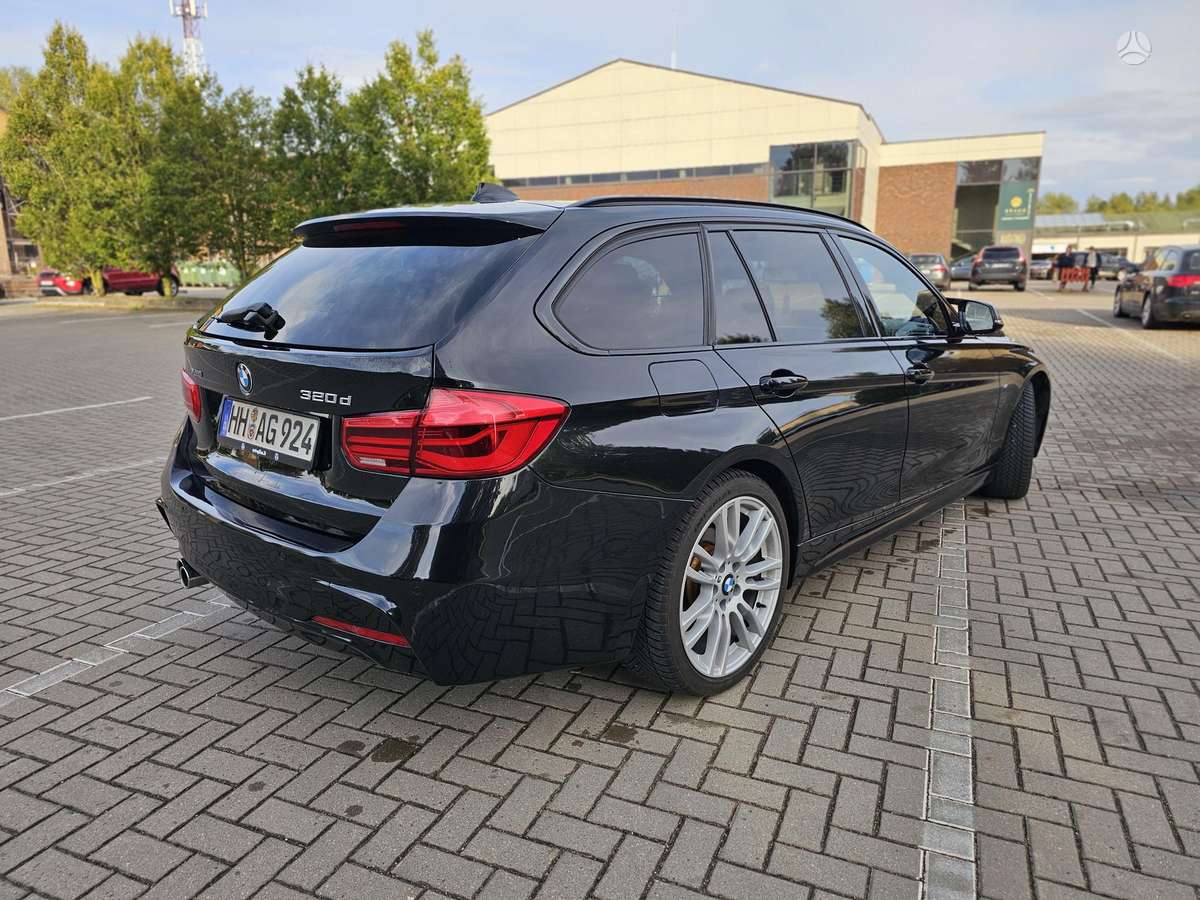 BMW 320 - 4