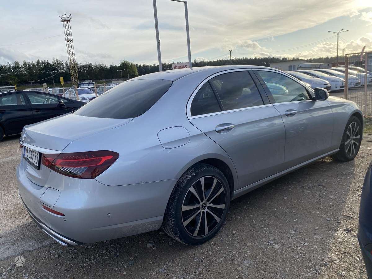 Mercedes-Benz E300 - 5