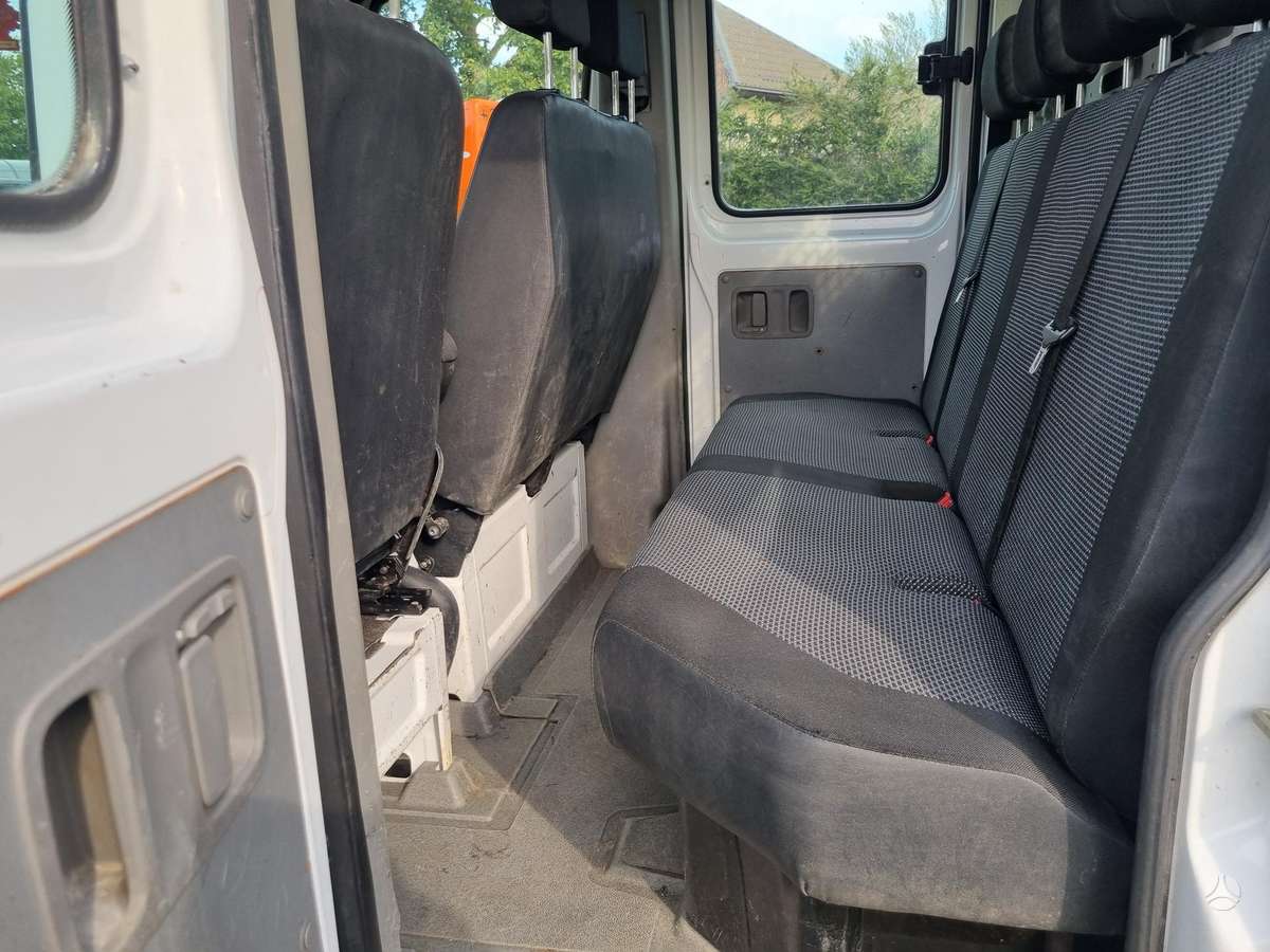Mercedes-Benz Sprinter - 12