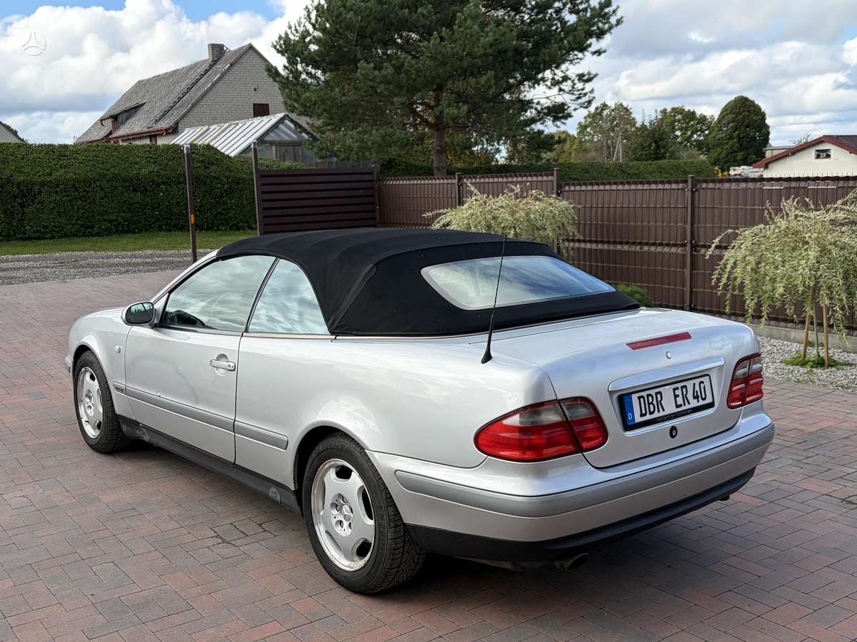 Mercedes-Benz CLK200 - 6