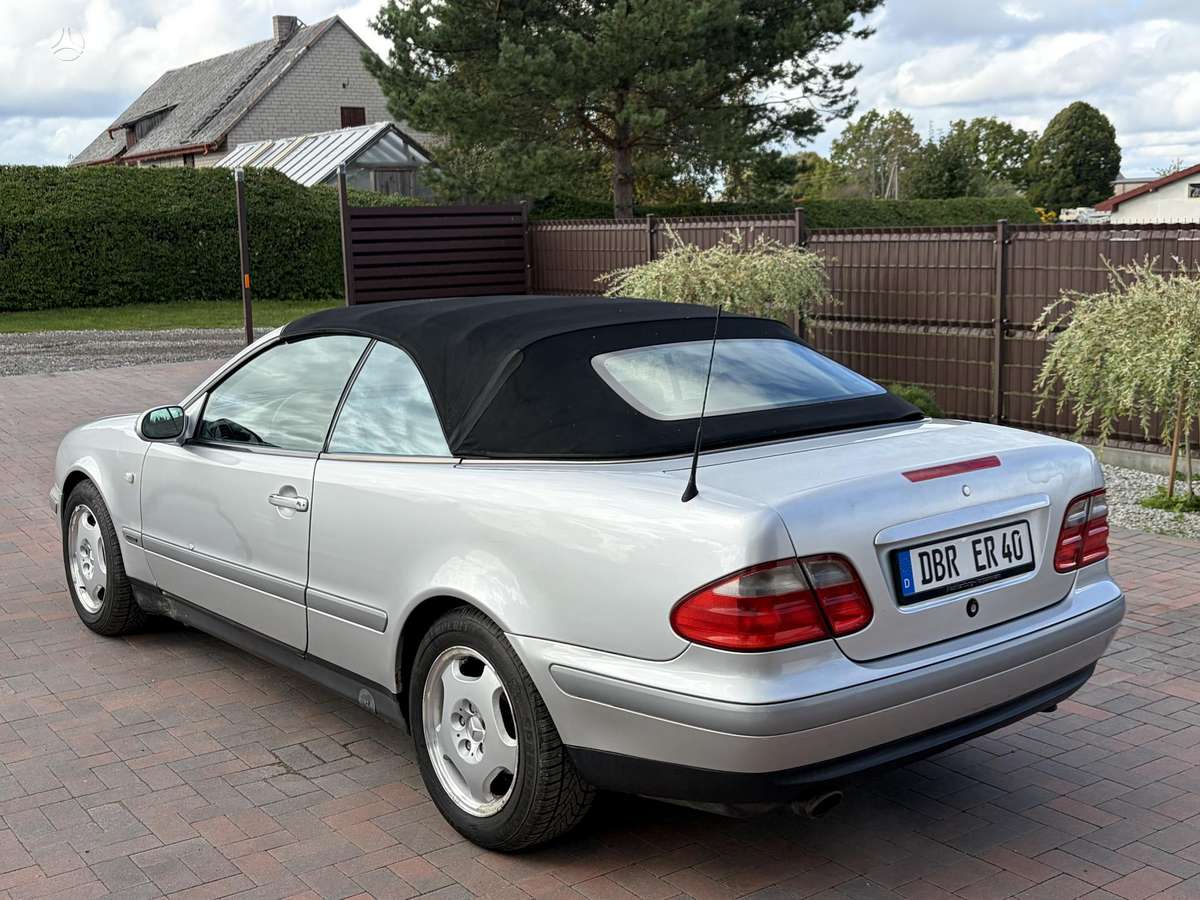 Mercedes-Benz CLK200 - 7