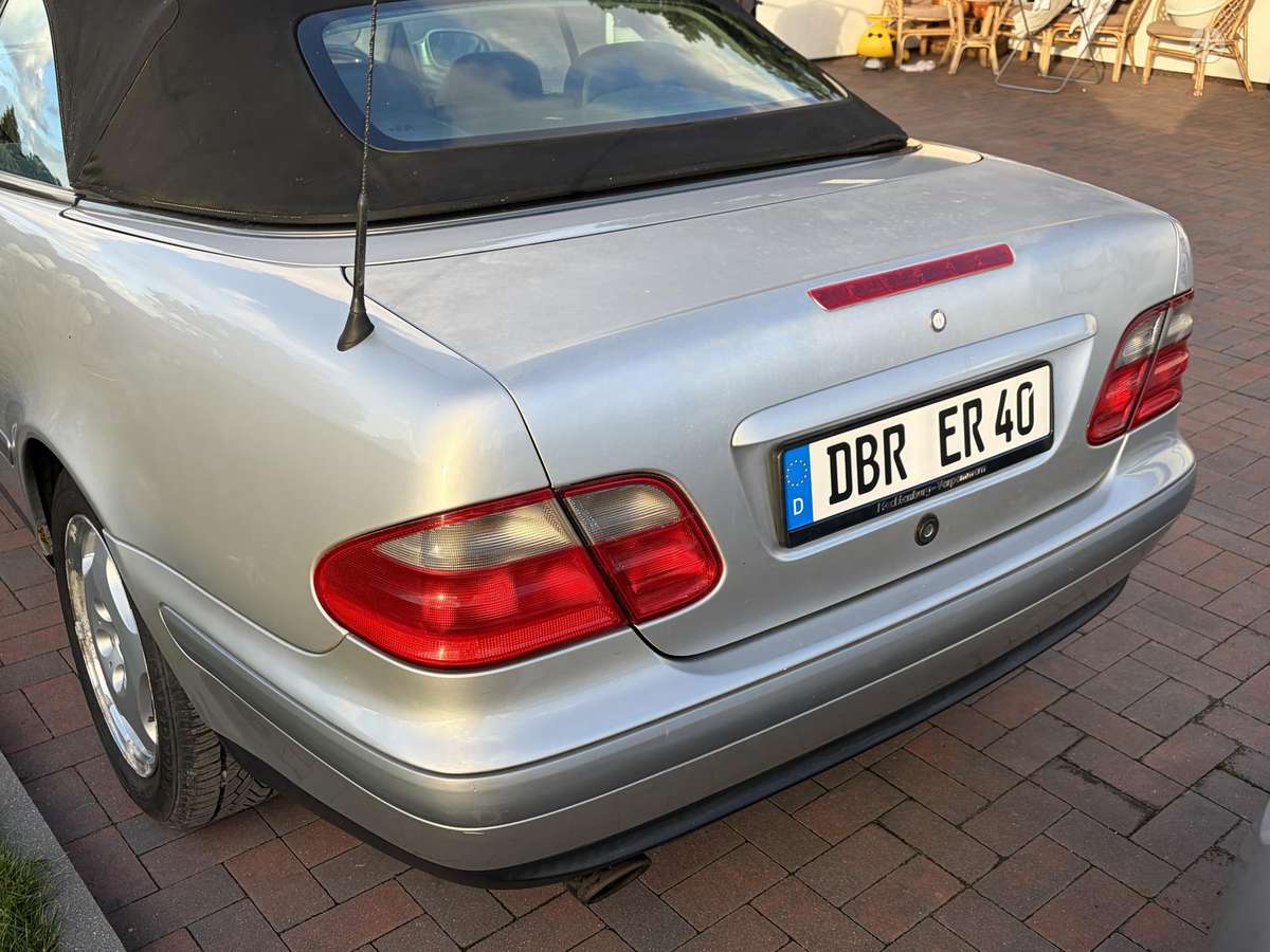 Mercedes-Benz CLK200 - 9