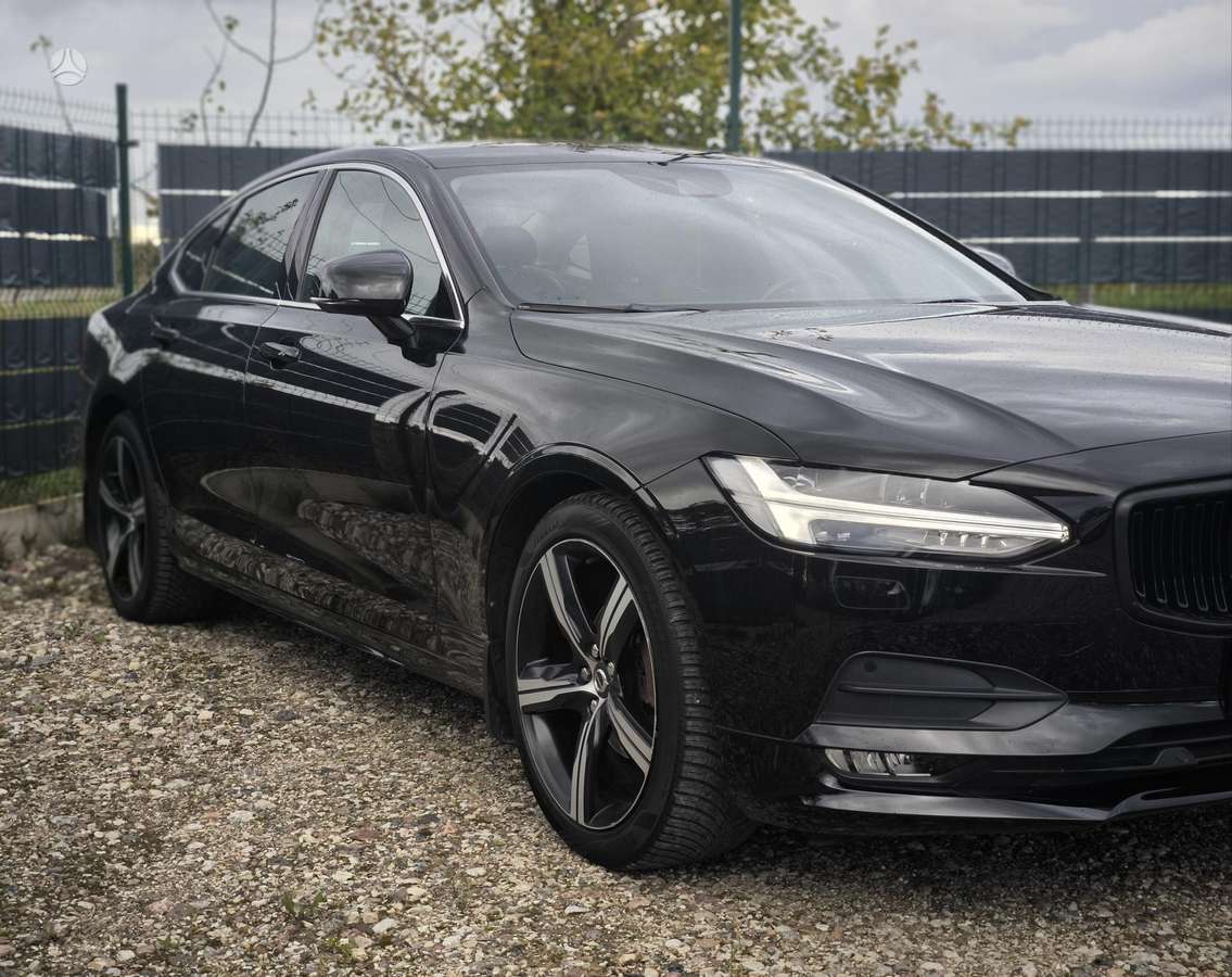 Volvo S90 - 4