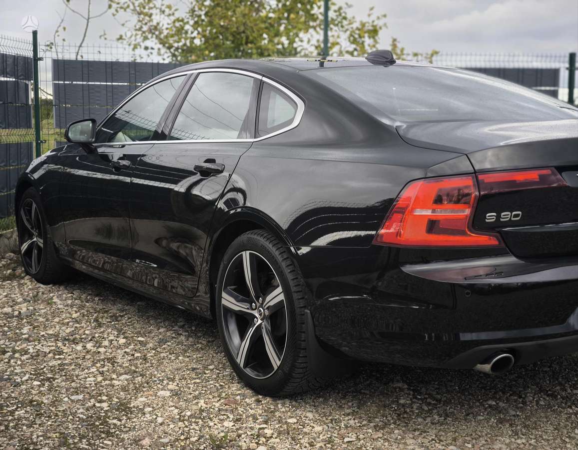 Volvo S90 - 5