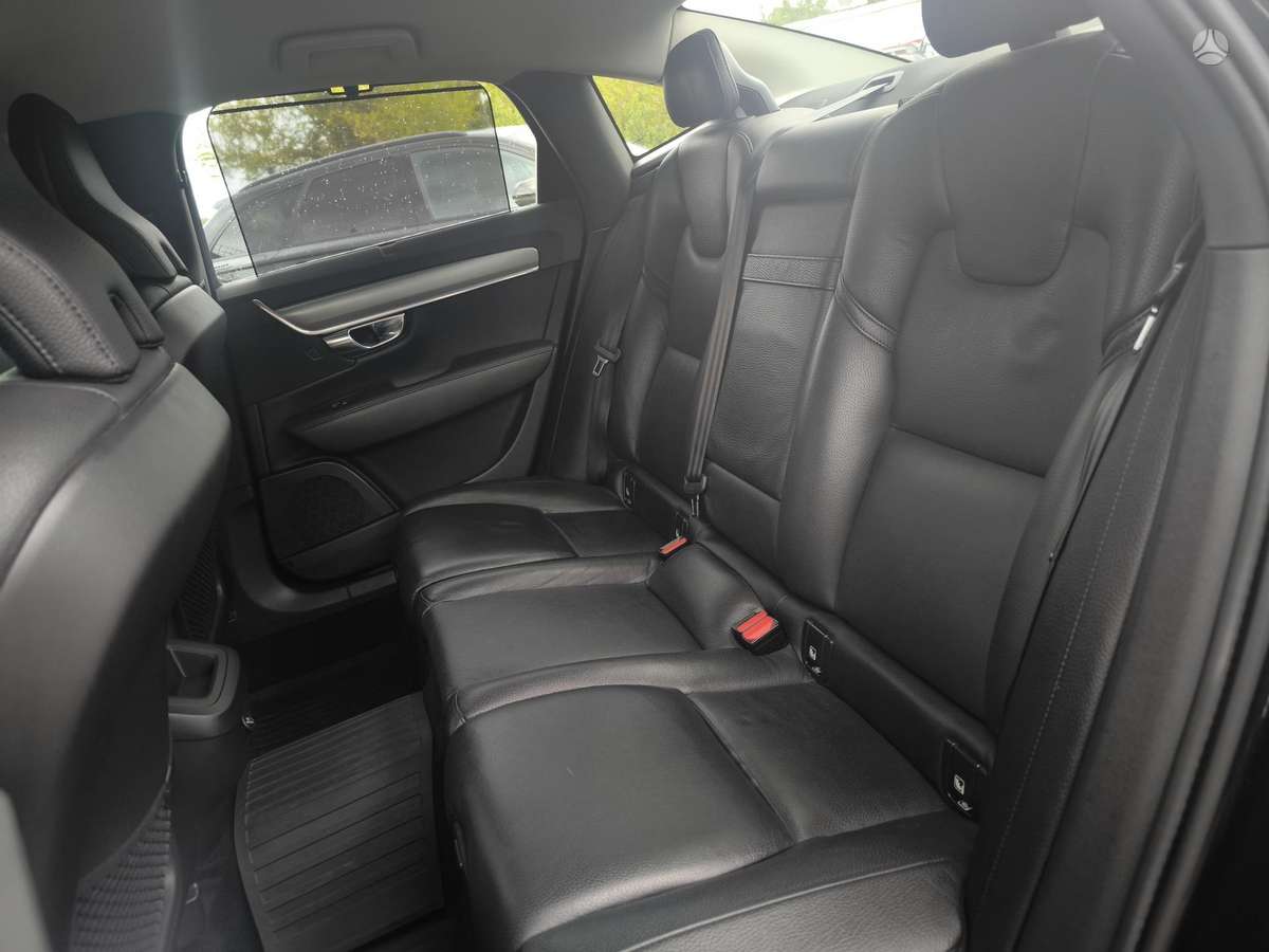 Volvo S90 - 9
