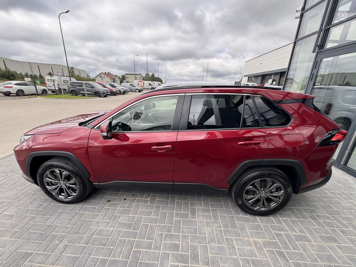 Toyota RAV4 - 6