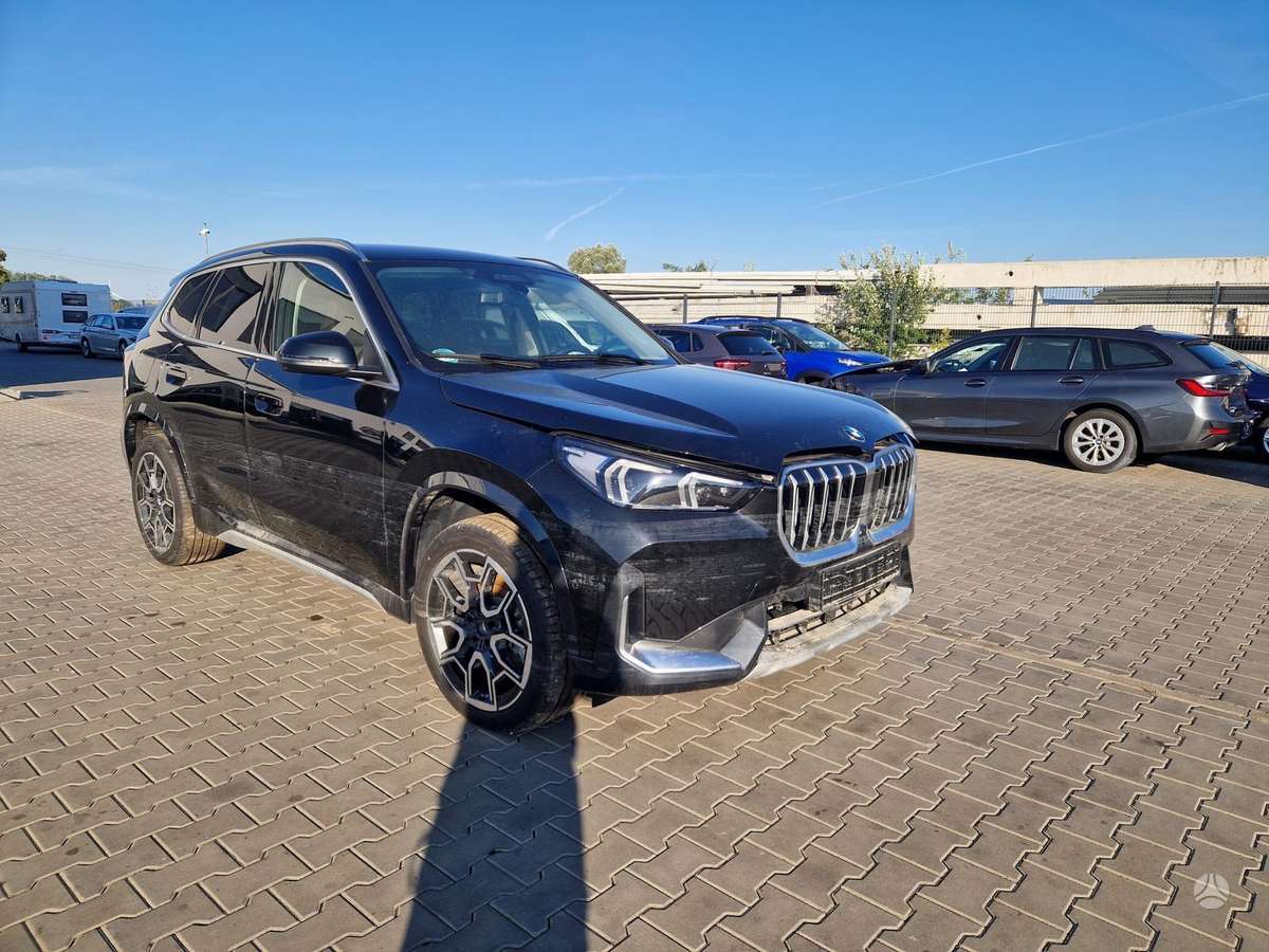BMW X1 - 1