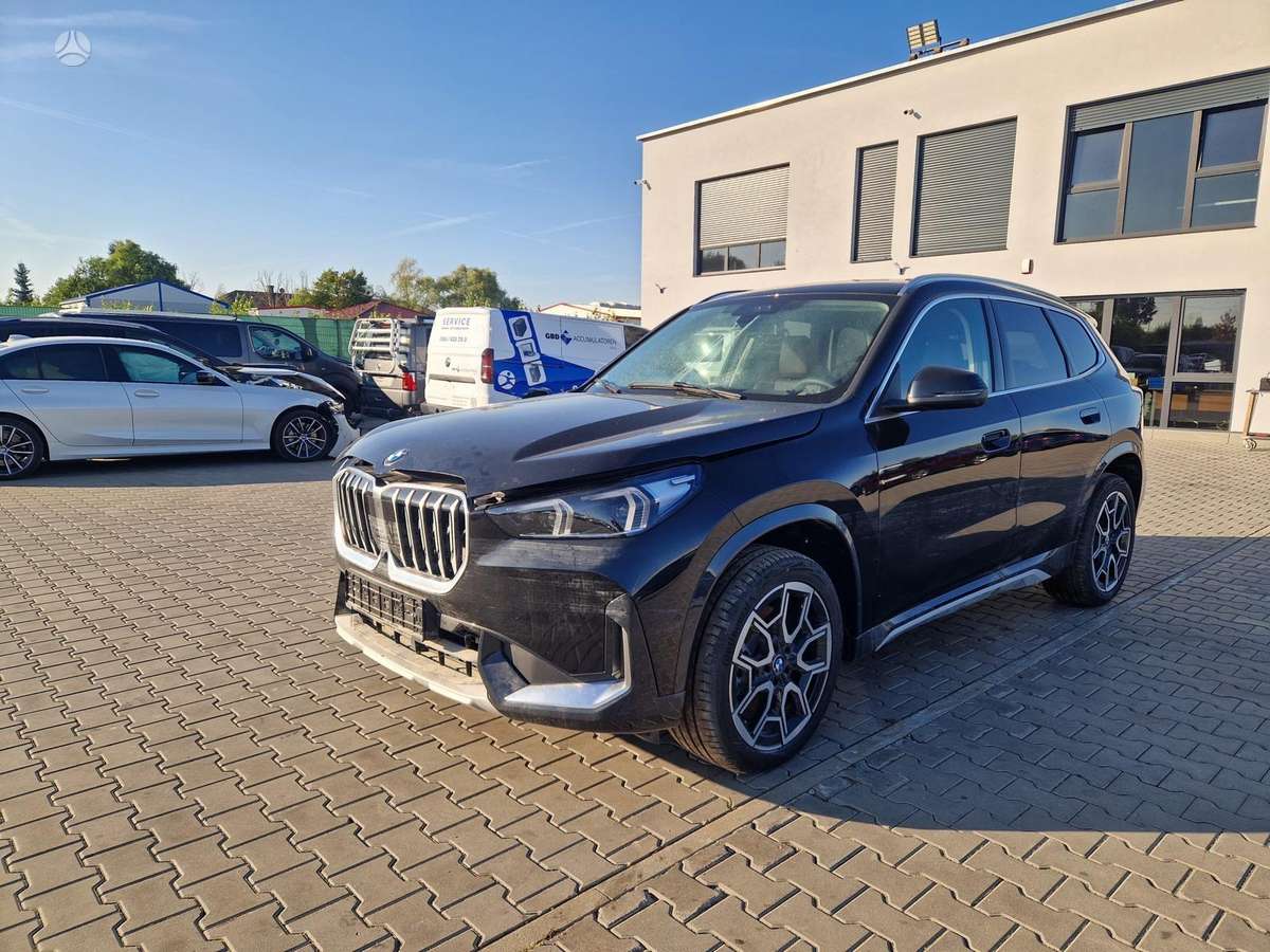 BMW X1 - 11