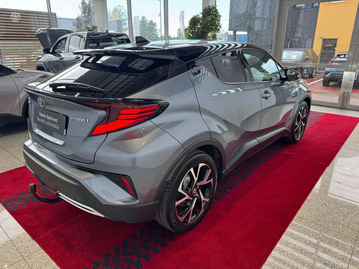 Toyota C-HR - 7