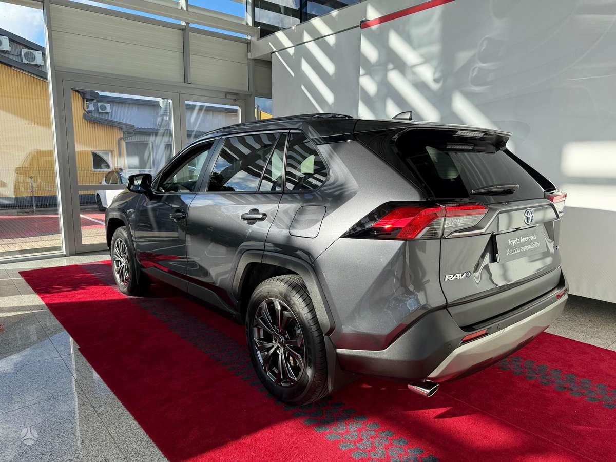 Toyota RAV4 - 3