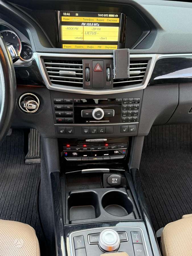Mercedes-Benz E300 - 9