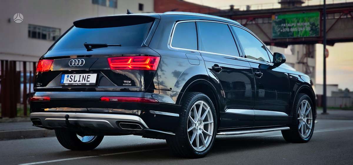 Audi Q7 - 7